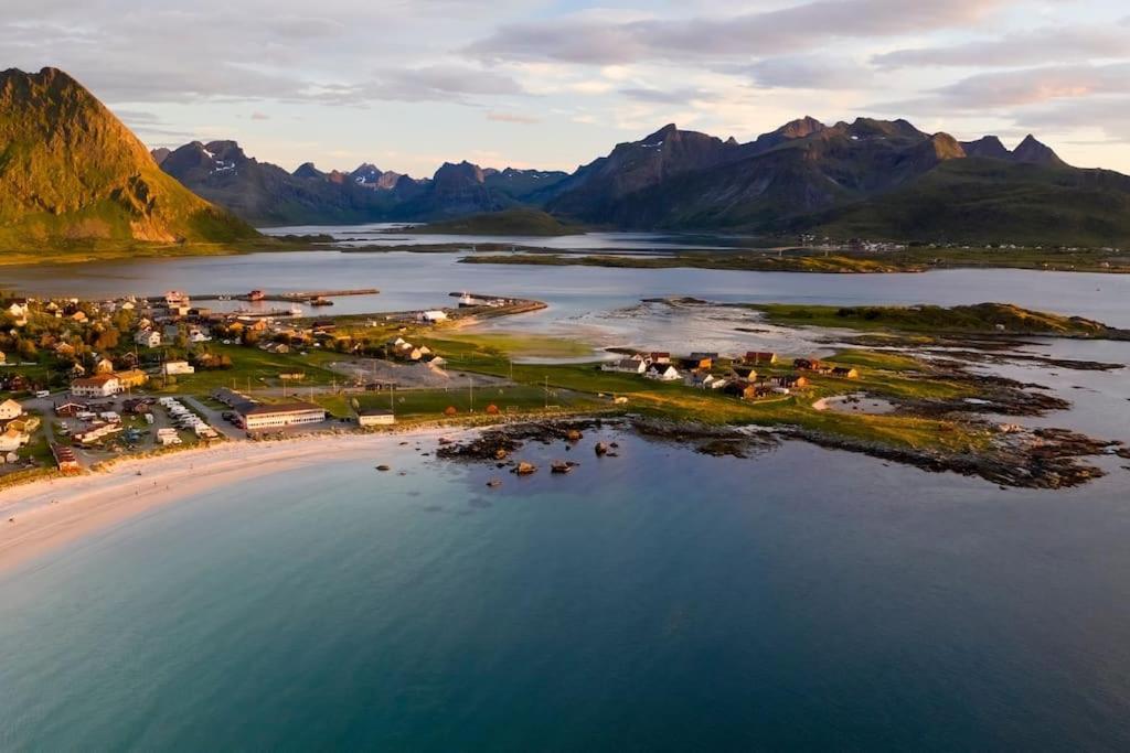 Reine Front View - Mountain & Seaview Villa Exterior photo